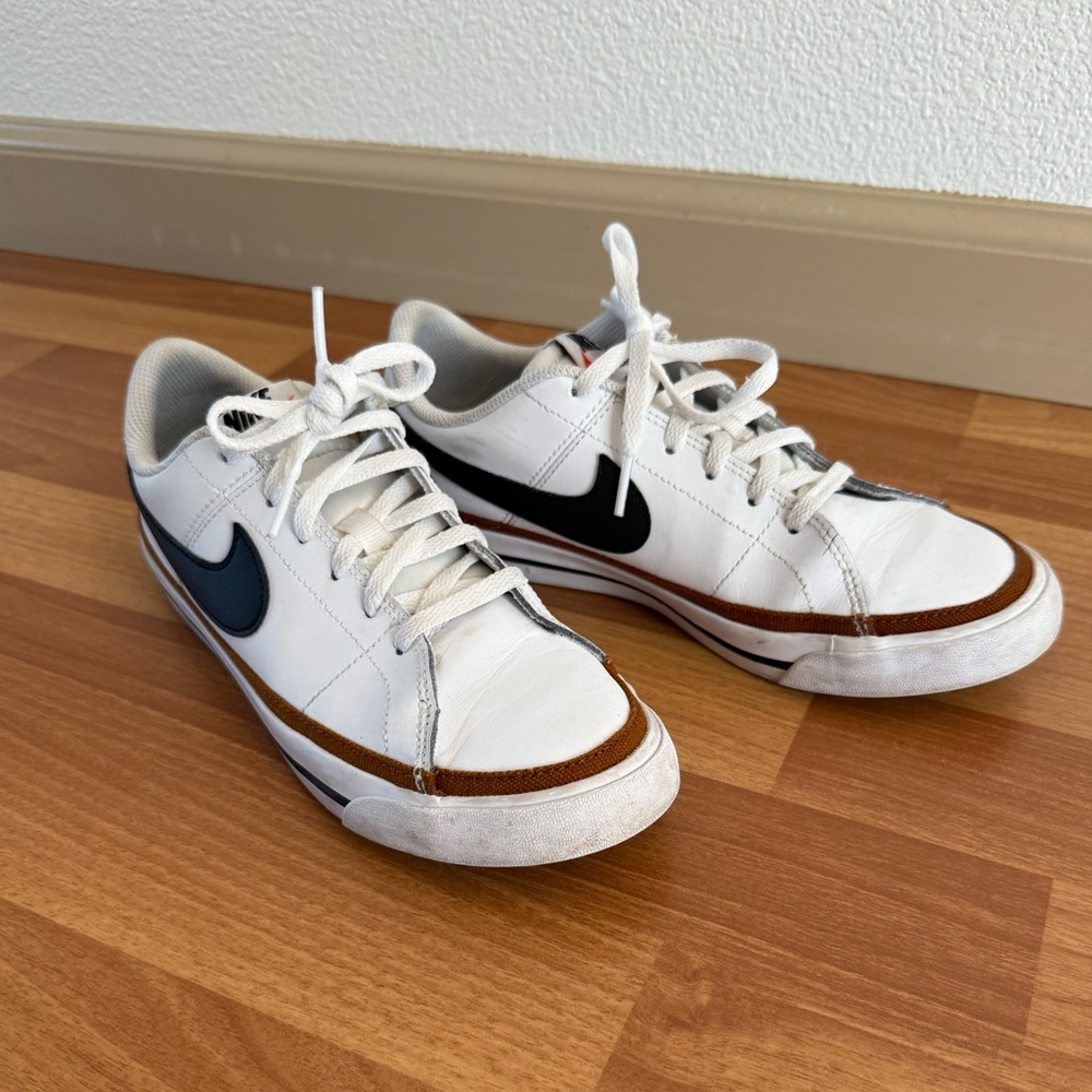 Nike Boy’s Court Legacy Shoes (SZ 5.5)